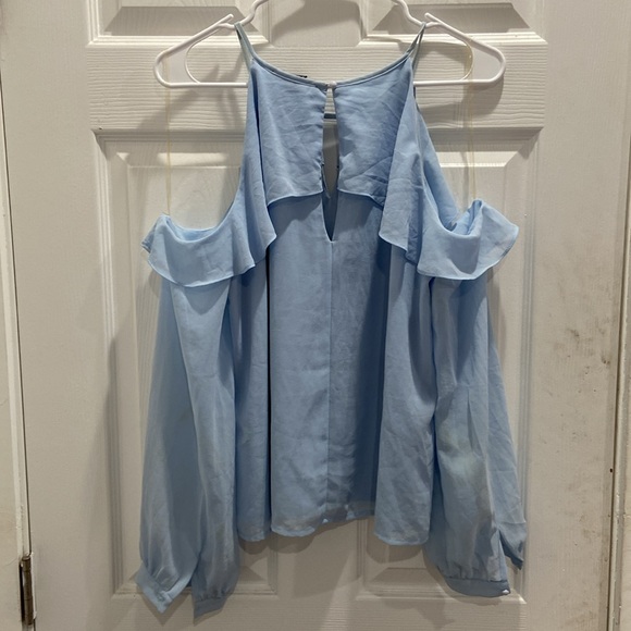 NWOT Forever 21 Periwinkle Princess sleeve top - Picture 2 of 2